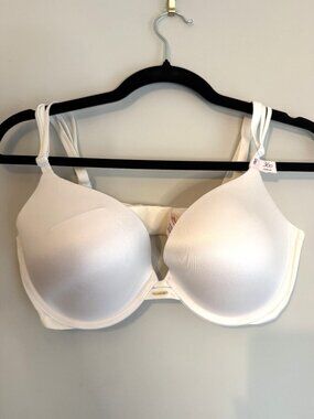 NEW Victorias Secret Very Sexy Smooth Push Up Bra White Size 36D $55 [jb]